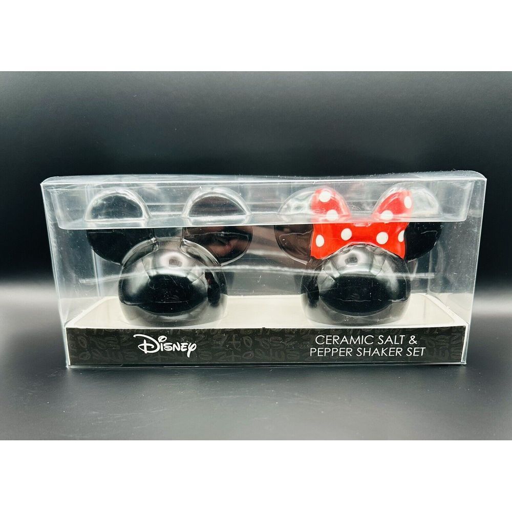 Disney Mickey and Minnie Mouse Heads Ceramic Salt and Pepper Shakers NEW 2 Avail